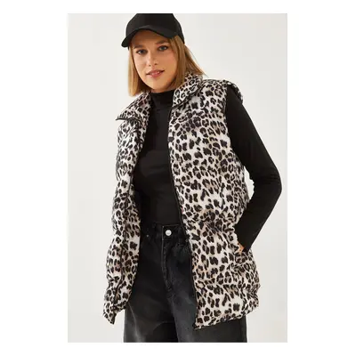 Bianco Lucci Women's Turtleneck Leopard Print Puffer Vest