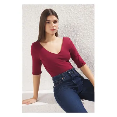 Trendyol Claret Red Fitted/Body-Sit V-Neck Backless Flexible Knitted Blouse