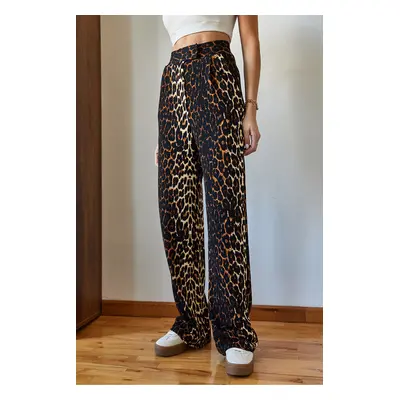 Bianco Lucci Women's Leopard Print Pocket Detailed Velcro Palazzo Trousers