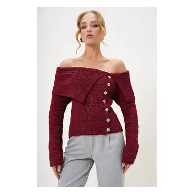 Trend Alaçatı Stili Women's Burgundy Madonna Collar Button Detailed Openwork Winter Knitwear Swe