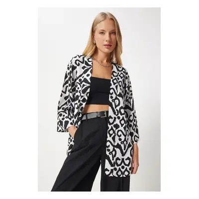 Happiness İstanbul Women's Black and White Patterned Viscose Kimono