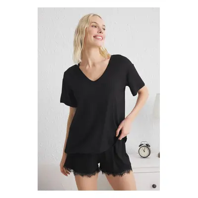 Trendyol Black Solid Lace Viscose Jersey Knitted Pajama Set