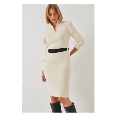 Bianco Lucci Women's Long Knitwear Dress with Zippered Belt