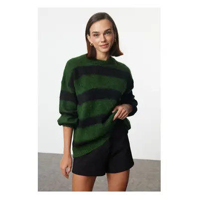 Trendyol Green Soft Texture Wide Pattern Knitwear Sweater