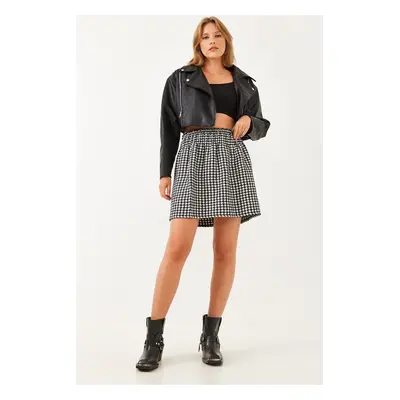 Bianco Lucci Women's Gipe Detailed Houndstooth Mini Skirt