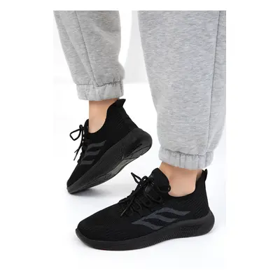 Soho Women's Black-Black Sneakers