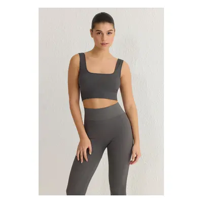 Trendyol Dark Anthracite Seamless/Seamless Support/Shaping Knitted Sports Bra