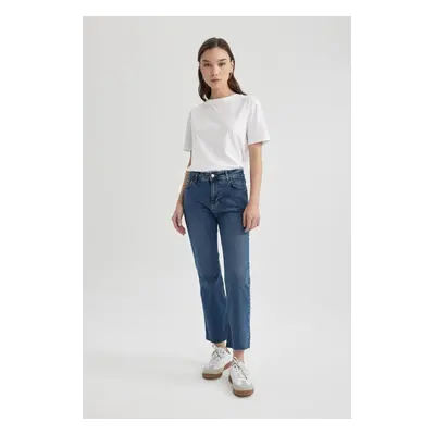 DEFACTO Crop Flare Fit Normal Waist Cut Off Ankle Length Jeans