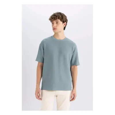 DEFACTO Boxy Fit Crew Neck Short Sleeve Basic Plain T-Shirt