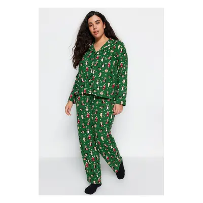 Trendyol Curve Green Shirt Collar New Year Themed Knitted Pajama Set