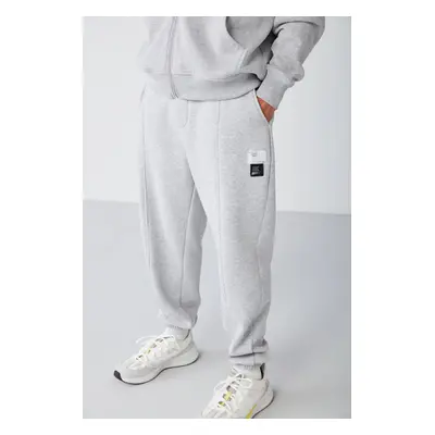 GRIMELANGE Rowan Men's Relaxed, Ribbed Front, Decorative Labeled, Grey Melange Sweatpants