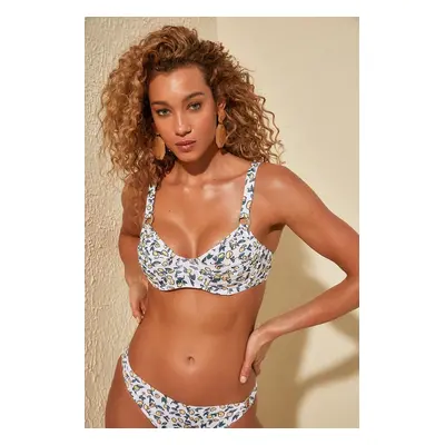 Trendyol Lemon Printed Accessory Detailed Bikini Top