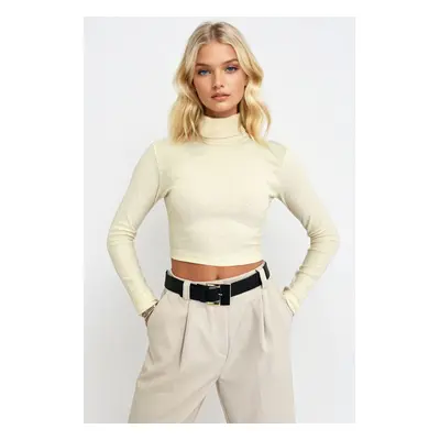 Trend Alaçatı Stili Women's Cream Turtleneck Corded Basic Crop Body Blouse