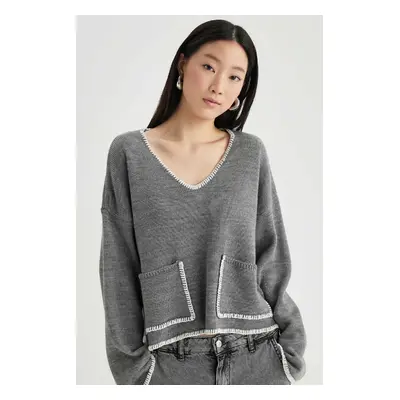 DEFACTO Regular Fit V-Neck Pocket Knitwear Sweater