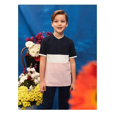 LC Waikiki LCW Kids Prevailing Collar Color Block Short Sleeve Boy's T-Shirt