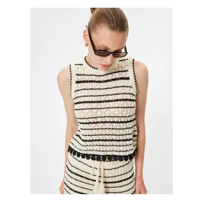 Koton Crew Neck Openwork Sleeveless Knitwear Top