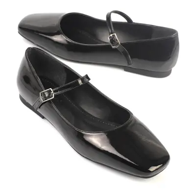 Capone Outfitters Blunt Toe Banded Marj Jane Patent Leather Black Women's Flats