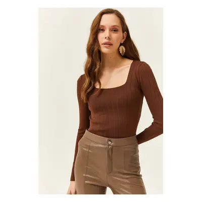 Olalook Women's Bitter Brown Square Neck Thick Ribbed Knitwear Blouse