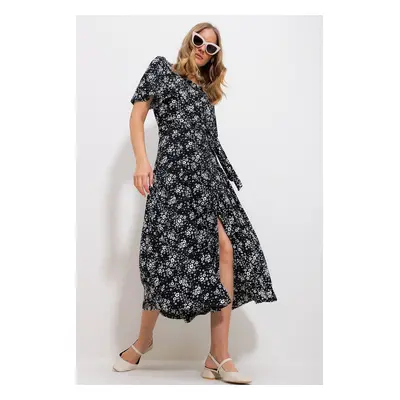 Trend Alaçatı Stili Women's Black Floral Patterned Buttoned Midi Length Dress