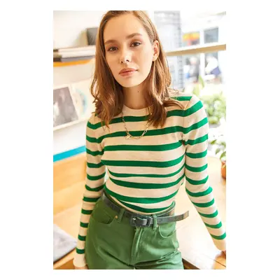 Olalook Women's Grass Green Crew Neck Striped Knitwear Crop Sweater