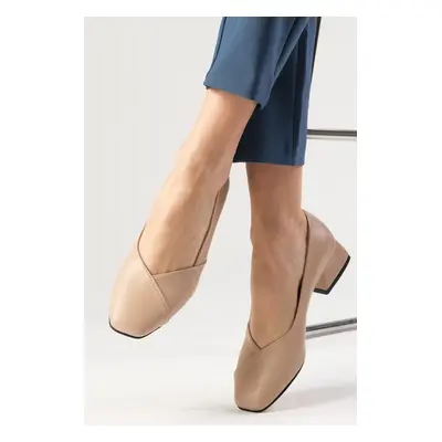 Mio Gusto Addison Nude Flat Toe Short Heel Women's Shoes