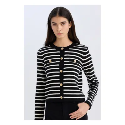 DEFACTO Regular Fit Crew Neck Striped Buttoned Knitwear Cardigan