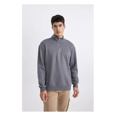 DEFACTO Comfort Regular Fit Casual Pattern Zippered Stand Collar Basic Sweatshirt