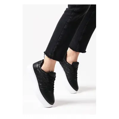 Mio Gusto Theresa Black Women's Casual Sports Shoes Sneaker.