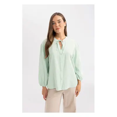 DEFACTO Regular Fit Crew Neck Long Sleeve Blouse