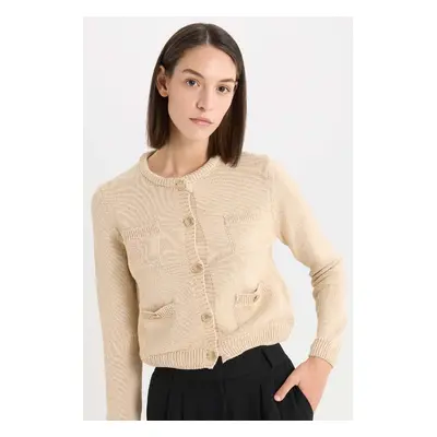 DEFACTO Regular Fit Basic Plain Crew Neck Buttoned Knitwear Cardigan