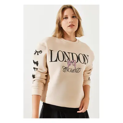 Bianco Lucci Women's Triple Thread Raised London Life Graphic Print Sweatshirt MBHS004