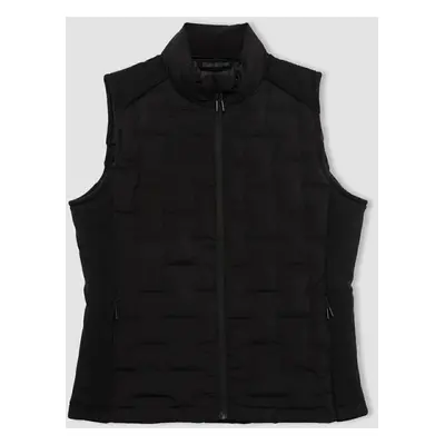 DEFACTO Fit Water Repellent Windproof Slim Fit Slim Fit Zippered Sports Vest