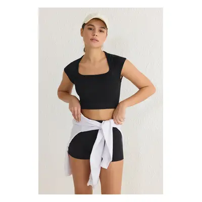 Trendyol Black Seamless Square Neck Crop Knitted Sports Blouse