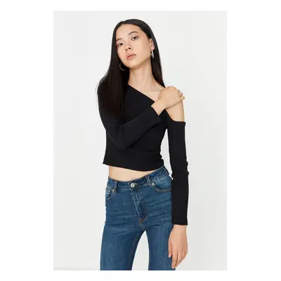 Trendyol Black Fitted Asymmetrical Neckline Off Shoulder Ribbed Knitted Blouse