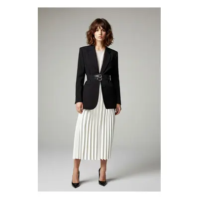 Trendyol Black Fitted Double Belted Woven Jacket