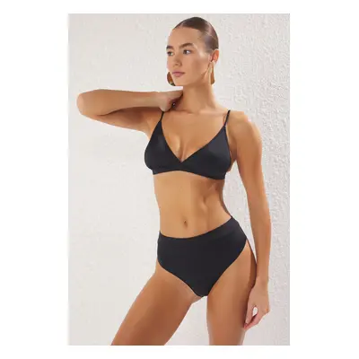 Trendyol Black Plain Triangle High Waist High Leg Hipster Bikini Set