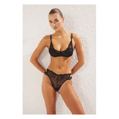 Trendyol Black Black Lace Tulle Detailed Coverless Knitted Underwear Set