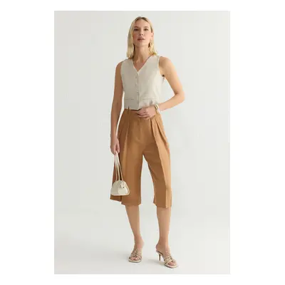 Trendyol Beige Fitted Linen V-Neck Crop Vest