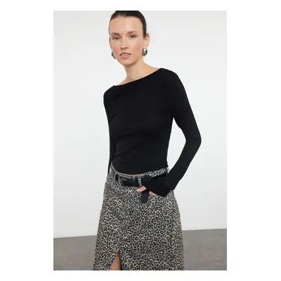 Trendyol Black Boat Neck Slim/Fitting Regular Length Knitted Blouse