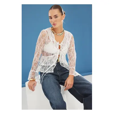 Trendyol Lace Fabric Ruffle And Binding Detailed Regular Regular Pattern Woven Shirt