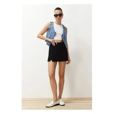 Trendyol Black Slit Stretchy Mini Skirt