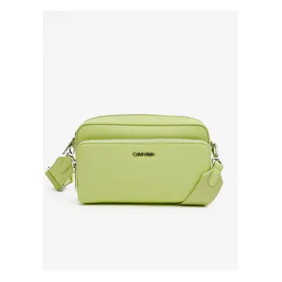 Světle zelená dámská crossbody kabelka Calvin Klein Must Camera Bag - Dámské