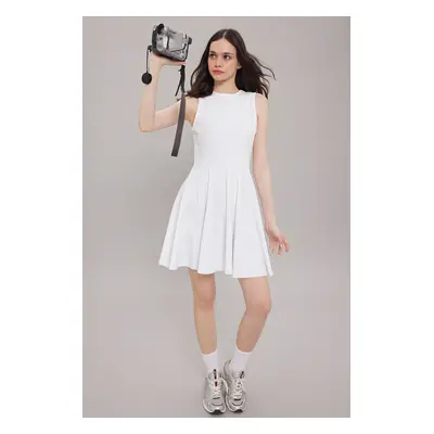 Trendyol White Mini Knitted Dress with Ruffle Skirt