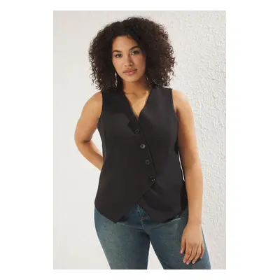 Trendyol Curve Black Regular Asymmetric Buttoned Large Size Woven Vest