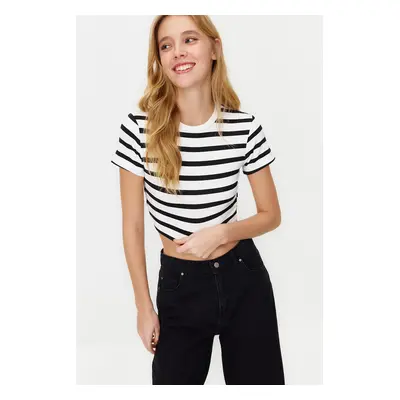 Trendyol Premium Black Ecru Striped Viscous/Soft Fabric Crop Crew Neck Stretchy Knitted Blouse