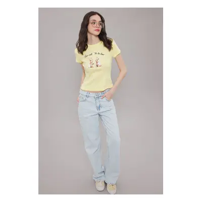 Trendyol Light Yellow Printed Fitted/Fits Body Knitted T-Shirt