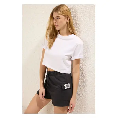 Trendyol Anthracite Slogan Pocket Detail High Elastic Waist Knitted Shorts