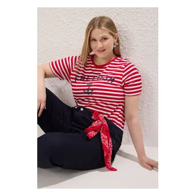 Trendyol Curve Red Striped Printed Plus Size T-shirt