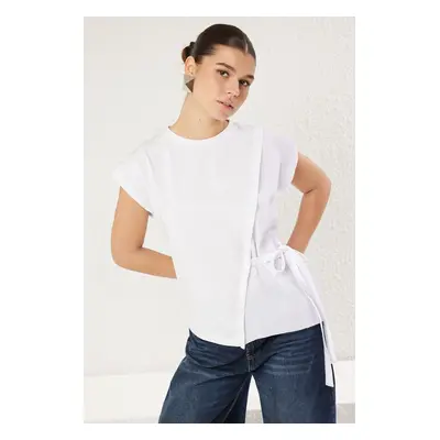 Trendyol White Pleated and Tied Detail Relaxed Pattern Knitted Blouse