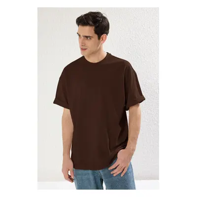 Trendyol Brown Oversize/Wide Cut Textured Basic 100% Cotton T-Shirt